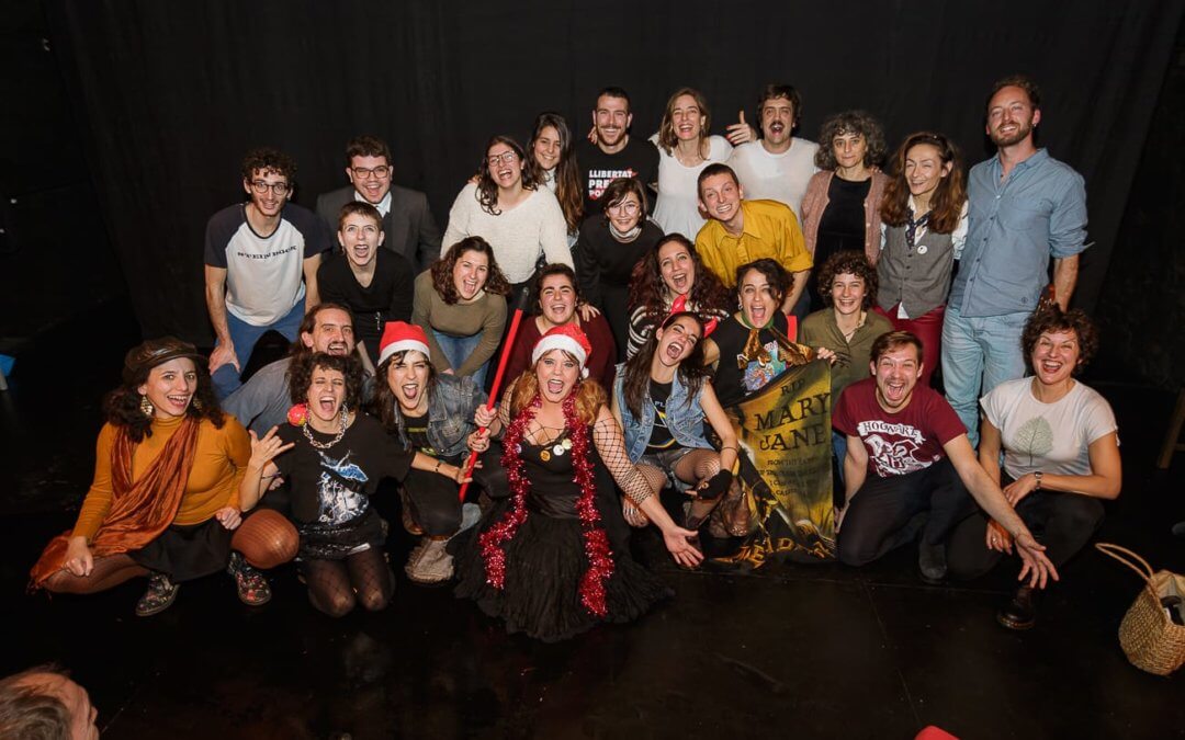 “El teatro de lo impredecible, Una vivencia continua del Tantarantana”. CÉSAR INDIANO, reconegut escriptor hondureny s’atreveix amb l’Assajar és de Covards!