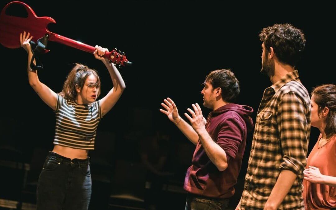 ‘La meva violència’: jóvenes aunque sobradamente cabreados
