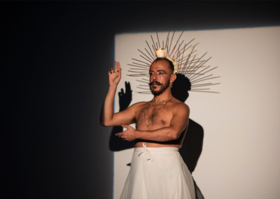 Quería ser maricón pero nací sudaca_MAZORRA_ Temporada_25_26-20